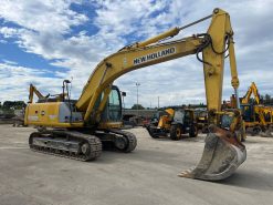 Escavatore idraulico New Holland E 215