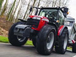 Massey Ferguson 5713 M 4WD Cab Essential