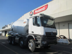 Nuovo di fabbrica Mercedes-Benz Arocs 41.45 B 8x4 cv 450 euro 6 Allestimento betoniera Cifa RY 1300 D 12